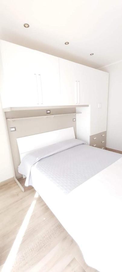 Le Scalette Bed & Breakfast La Maddalena  Luaran gambar